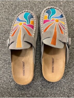 The VIRAL Minnetonka Gray Suede Clogs with Multi Color Embroidery